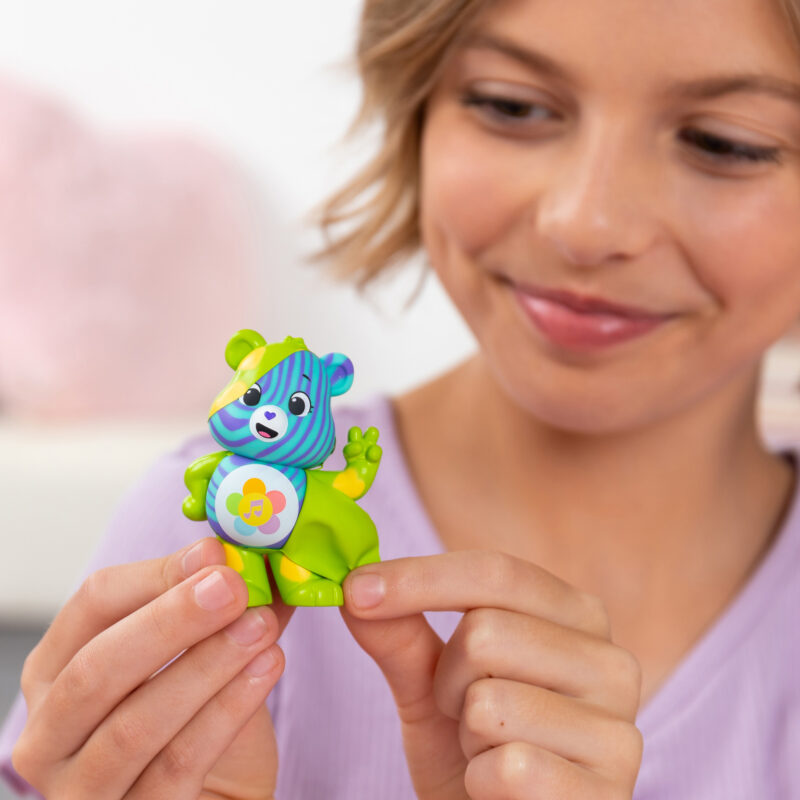 Care Bears – Peel and Reveal - US 7354