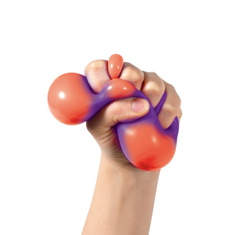 NeeDoh Color Change Squeeze Heart - US 4973